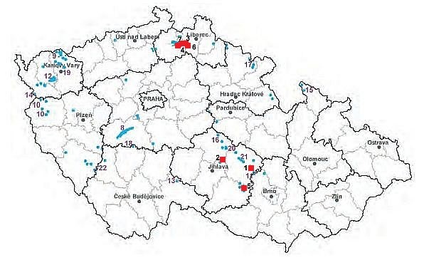 Obrázek 12: Výhradní evidovaná ložiska uranové rudy v České republice (červeně) | Zdroj: Česká geologická služba, 2014 [32]